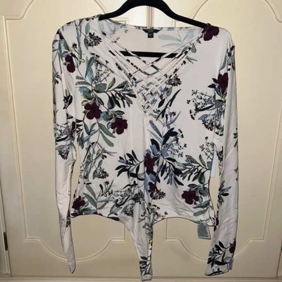 GUESS Bodysuit, Floral, Size XL - Picture 3 of 6